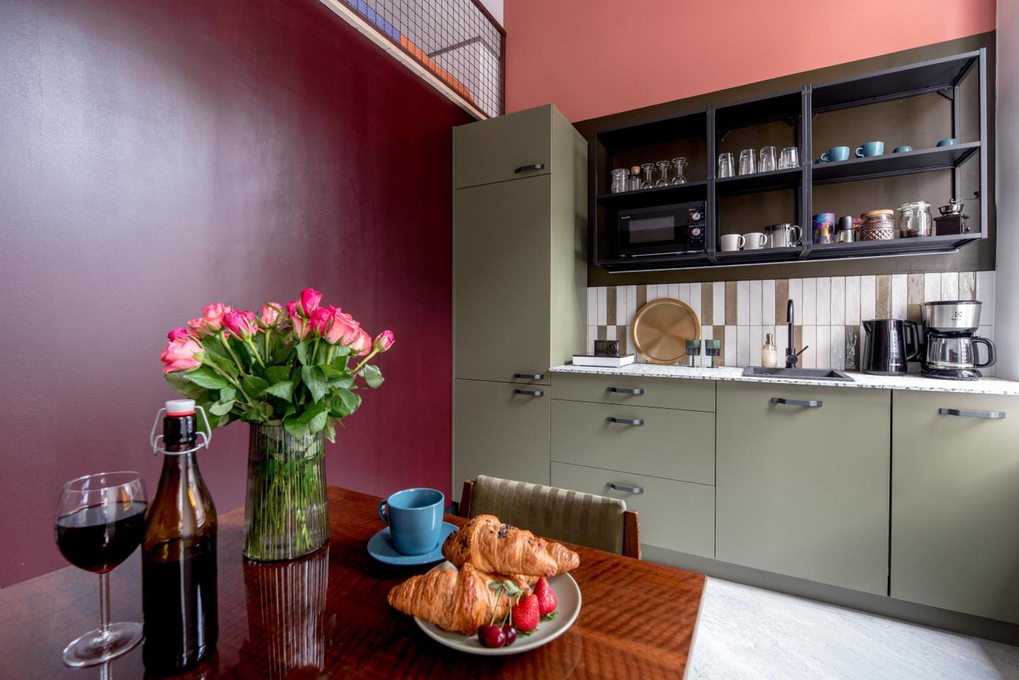 Quiet Luxury On Florianska Apartment Krakau